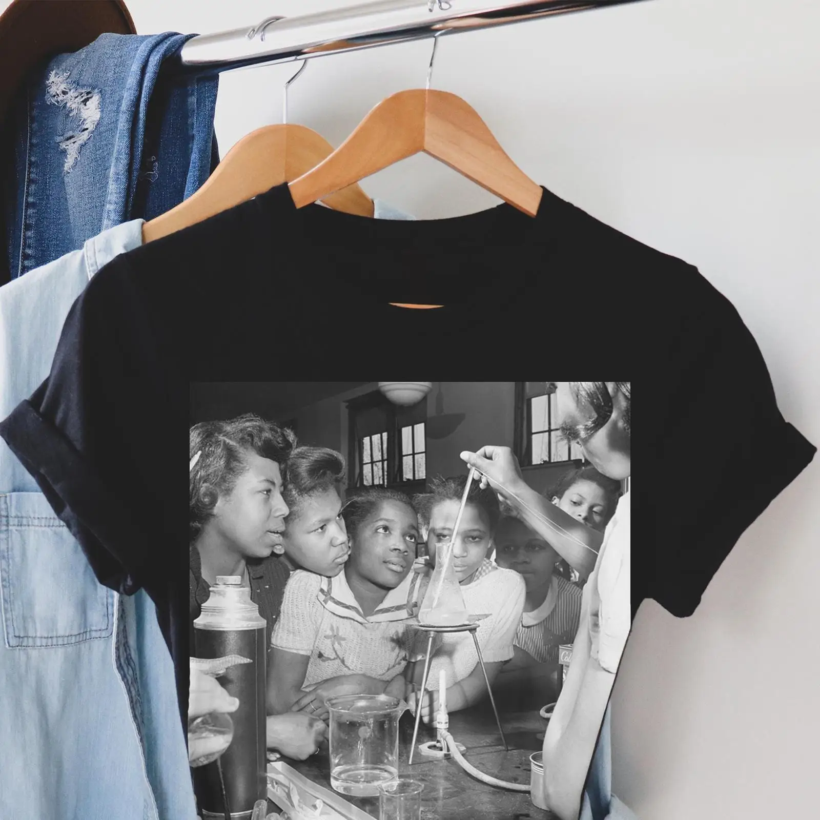 Vintage Fashion History - Футболка для девочек-науроведов: STEM, история, химия,